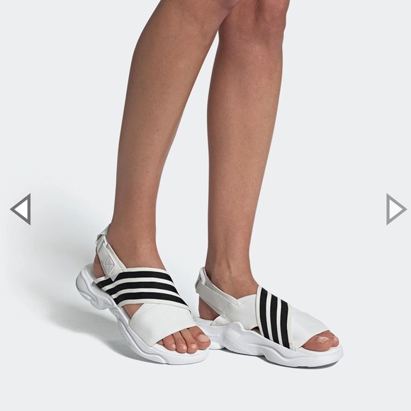 adidas Originals Shoes - NWT Adidas Originals Magmur Sandals Size Women’s US 5